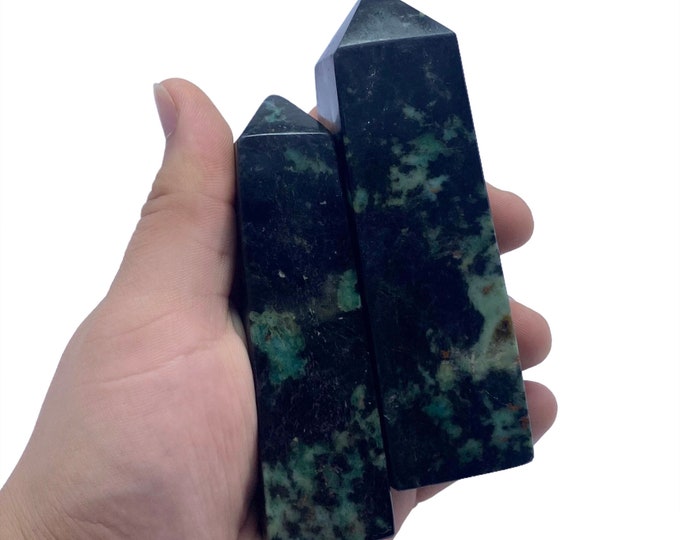 440 Grams Amazing Quality Hydro Garnet Towers - Obelisks