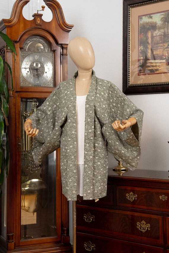 DEAR VANILLA Authentic Japanese Haori for Women Traditional Kimono Jacket Vintage Made in Japan HA-0421