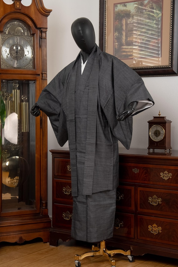 DEAR VANILLA Vintage Traditional Authentic Men's Kimono & Haori Set Japanese Samurai Robe/Jacket Ensemble Dress Genuine Vintage MKE-0220
