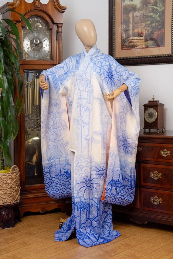 DEAR VANILLA Authentic Traditional Japanese Furisode Kimono for Women Vintage Silk Robe Made in Japan KMF-0298