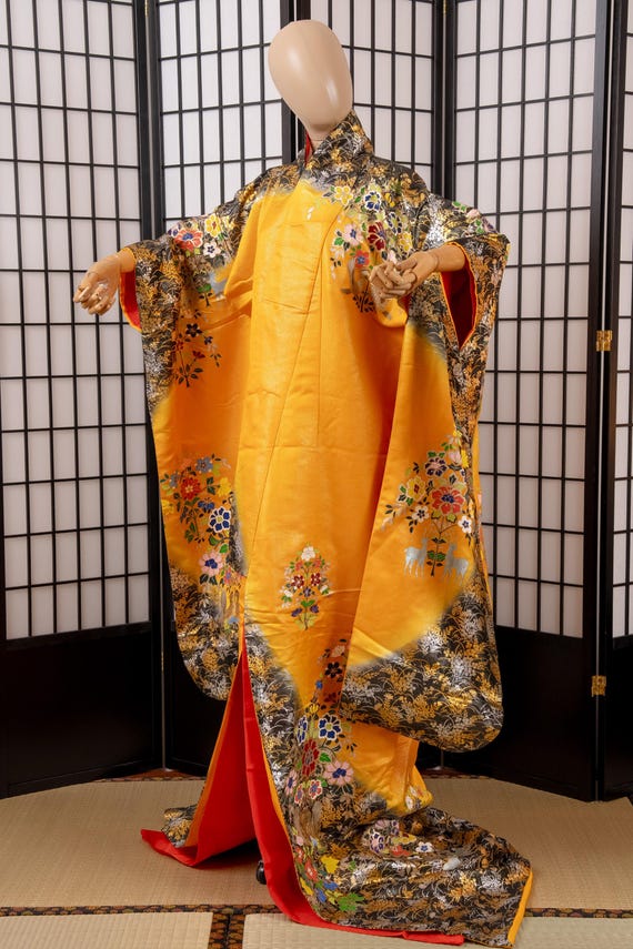 DEAR VANILLA Authentic Traditional Japanese Kakeshita Wedding Kimono for Women Vintage Silk Robe Made in Japan KST-0078