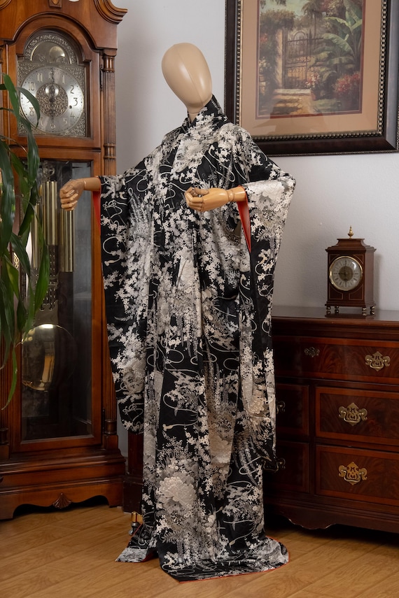 DEAR VANILLA Authentic Traditional Japanese Furisode Kimono for Women Vintage Silk Robe Made in Japan KMF-0356