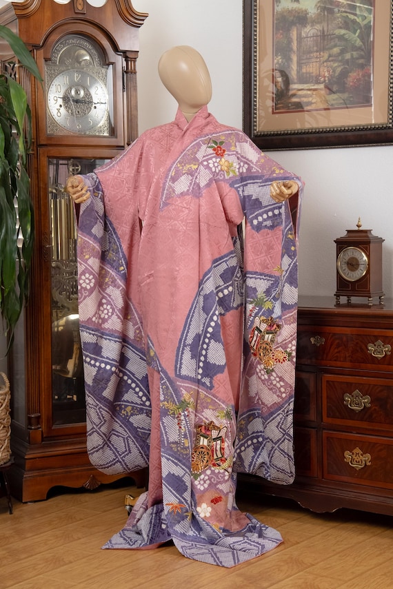 DEAR VANILLA Authentic Traditional Japanese Furisode Kimono for Women Vintage Silk Robe Made in Japan KMF-0296