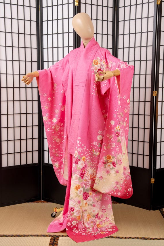 DEAR VANILLA Authentic Traditional Japanese Furisode Kimono for Women Vintage Silk Robe Made in Japan KMF-0346