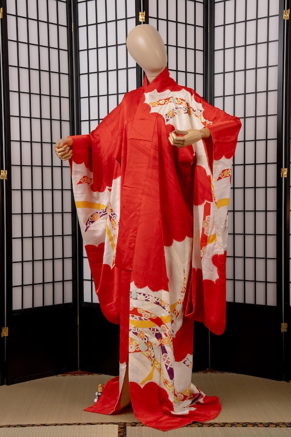 DEAR VANILLA Authentic Traditional Japanese Furisode Kimono for Women Vintage Silk Robe Made in Japan KMF-0334