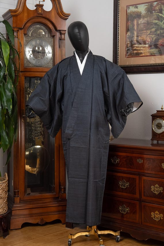 DEAR VANILLA Authentic Vintage Traditional Men's Kimono Japanese Robe Gown Samurai Made in Japan MKM-0210