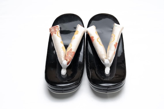 Dear Vanilla Authentic Japanese Vintage Zori Furisode Kimono Sandals 24cm US Size 7 SD-0287