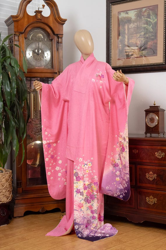 DEAR VANILLA Authentic Traditional Japanese Furisode Kimono for Women Vintage Silk Robe Made in Japan KMF-0269