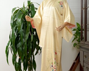 DEAR VANILLA, Authentic Traditional Japanese Kimono for Women, Vintage Silk Robe, Made in Japan, KM-0095