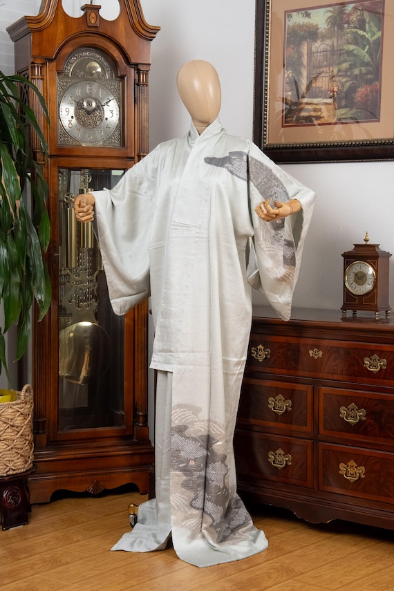 DEAR VANILLA Authentic Traditional Japanese Tomesode Kimono for Women Vintage Silk Robe Made in Japan KMT-0204