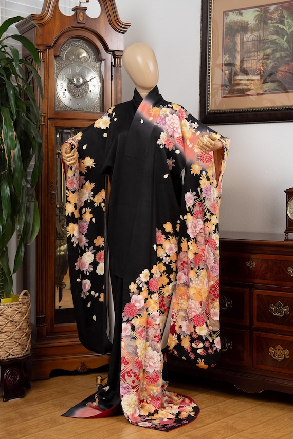 DEAR VANILLA Authentic Traditional Japanese Furisode Kimono for Women Vintage Silk Robe Made in Japan KMF-0291