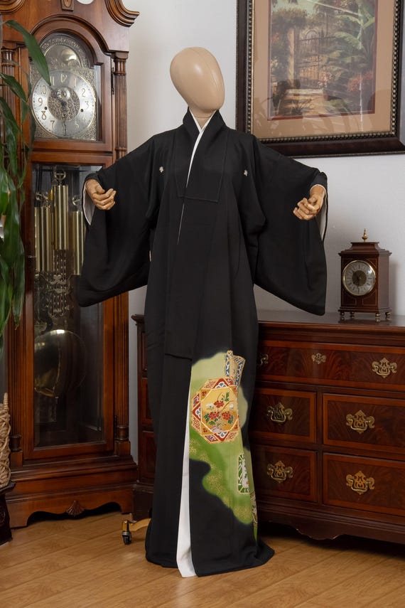 DEAR VANILLA Authentic Traditional Japanese Tomesode Silk Kimono for Women Vintage Robe Made in Japan KMT-0224