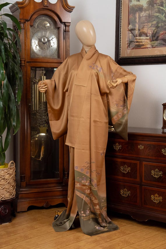 DEAR VANILLA Authentic Traditional Japanese Homongi Kimono for Women Vintage Silk Robe Made in Japan KMH-0123