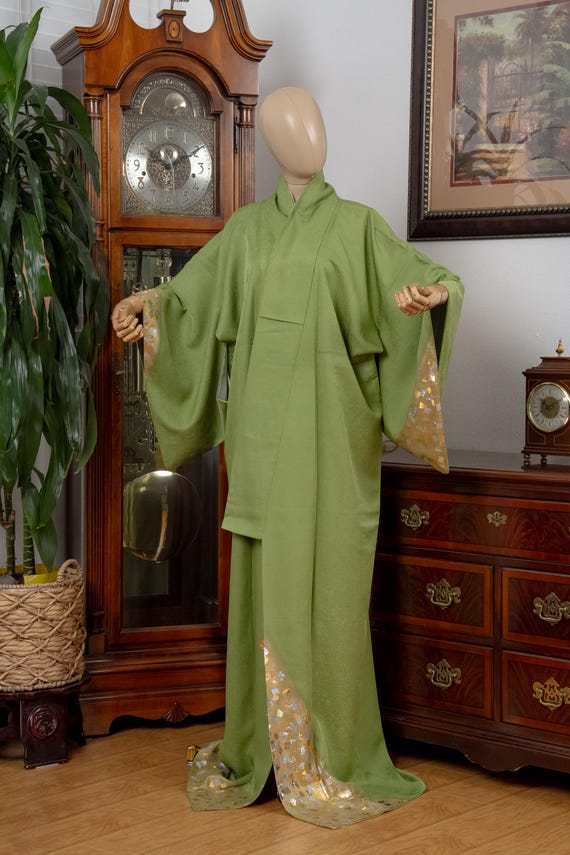 DEAR VANILLA Authentic Traditional Japanese Kimono for Women Vintage Dress Robe Made in Japan Genuine Original KM-0593