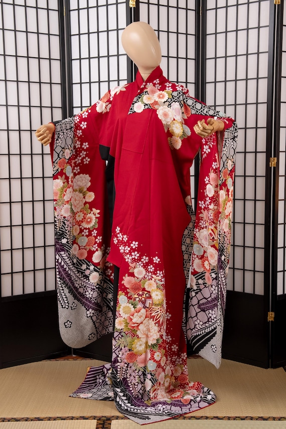 DEAR VANILLA Authentic Traditional Japanese Furisode Kimono for Women Vintage Silk Robe Made in Japan KMF-0344