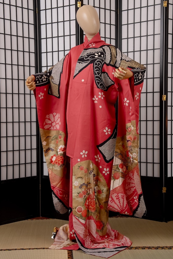 DEAR VANILLA Authentic Traditional Japanese Furisode Kimono for Women Vintage Silk Robe Made in Japan KMF-0335