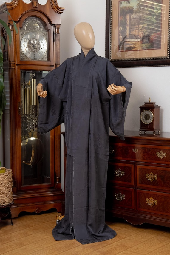 DEAR VANILLA Authentic Traditional Japanese Iromuji Kimono for Women Vintage Robe Made in Japan Original KMI-0171