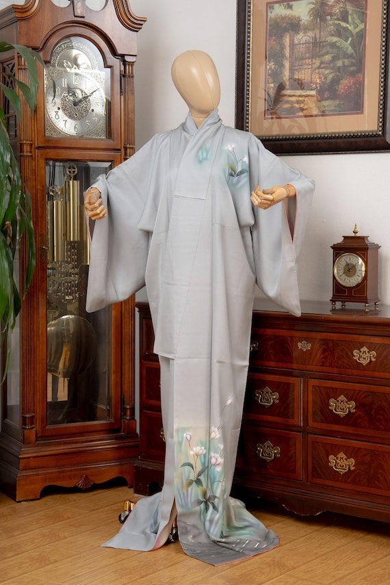 DEAR VANILLA Authentic Traditional Japanese Tomesode Kimono for Women Vintage Silk Robe Made in Japan KMT-0228