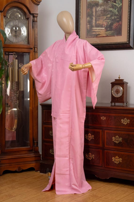 DEAR VANILLA Authentic Traditional Japanese Iromuji Kimono for Women Vintage Robe Made in Japan Genuine Original KMI-0200