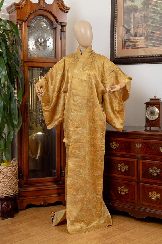 DEAR VANILLA Authentic Traditional Japanese Kimono for Women Vintage Dress Robe Made in Japan Genuine Original KM-0591