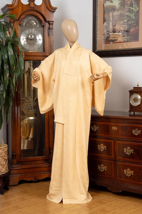 DEAR VANILLA Authentic Traditional Japanese Iromuji Kimono for Women Vintage Robe Made in Japan Original KMI-0147