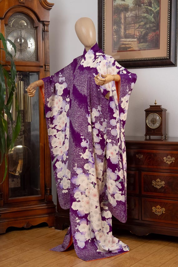 DEAR VANILLA Authentic Traditional Japanese Furisode Kimono for Women Vintage Silk Robe Made in Japan KMF-0357