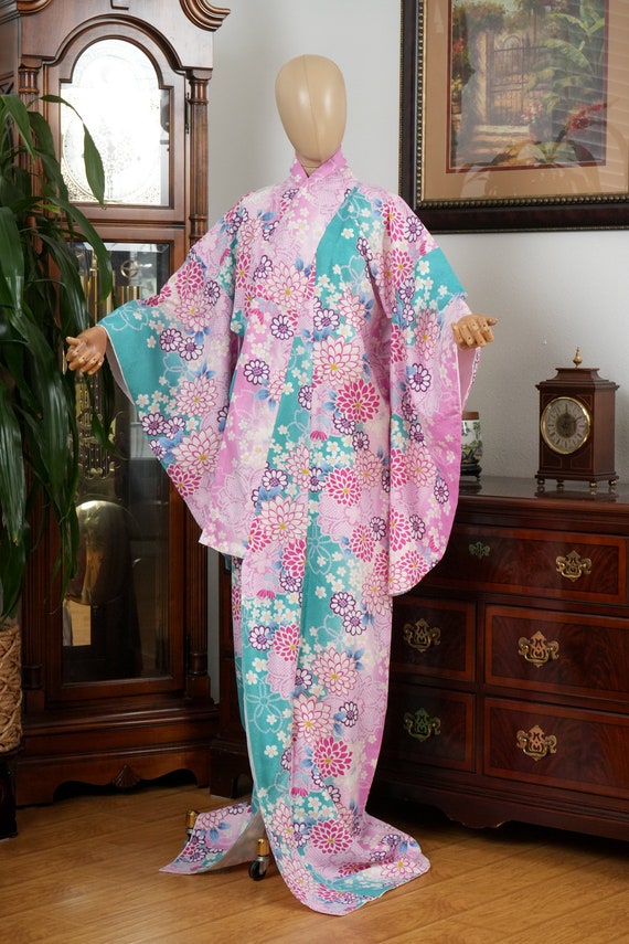 DEAR VANILLA Authentic Traditional Japanese Furisode Kimono for Women Vintage Robe Made in Japan KMF-0193