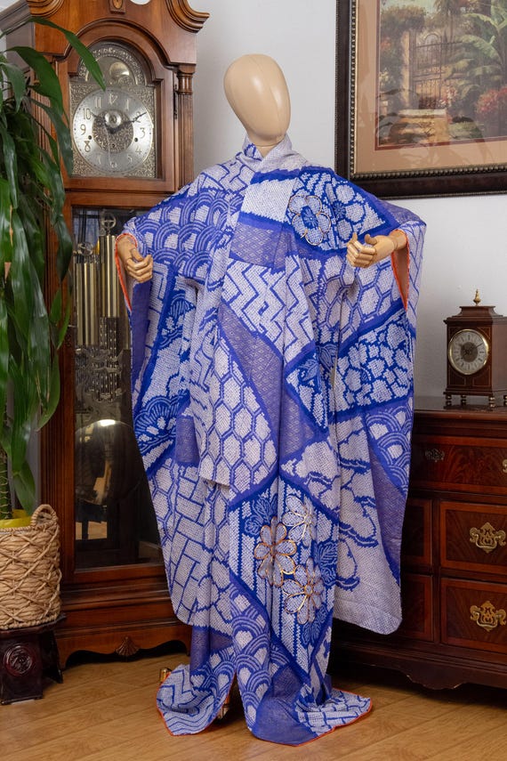 DEAR VANILLA Authentic Traditional Japanese Furisode Kimono for Women Vintage Silk Robe Made in Japan KMF-0300