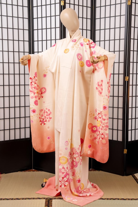 DEAR VANILLA Authentic Traditional Japanese Furisode Kimono for Women Vintage Silk Robe Made in Japan KMF-0340