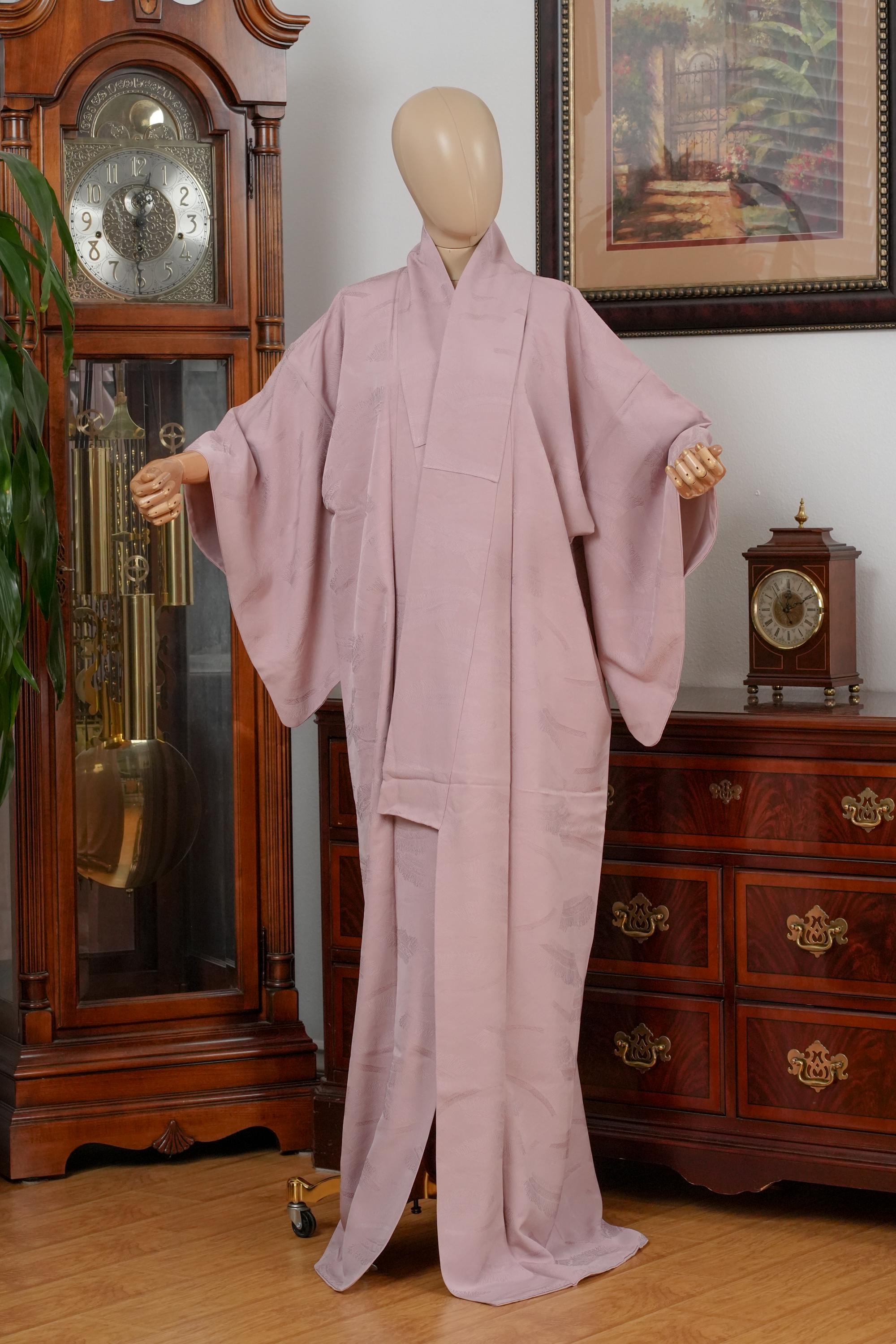 DEAR VANILLA Authentic Traditional Japanese Iromuji Kimono for Women Vintage Silk Robe Made in Japan Original KMI 0133