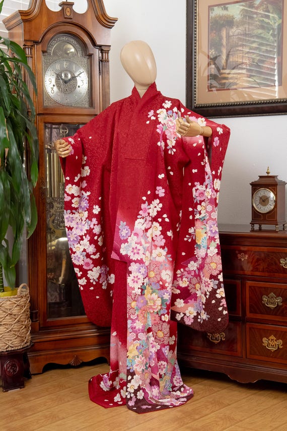 DEAR VANILLA Authentic Traditional Japanese Furisode Kimono for Women Vintage Silk Robe Made in Japan KMF-0284