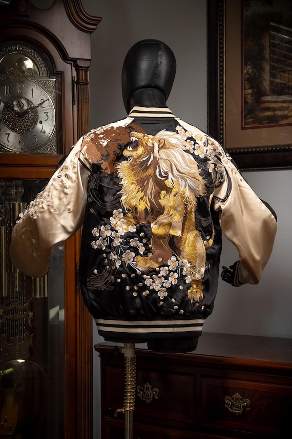 DEAR VANILLA Sukajan Yokosuka Bomber Embroidery Souvenir Jacket Japanese Style Dragon Tiger Phoenix Oni Lion SKJ-0003