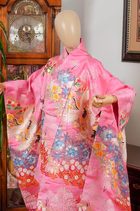 DEAR VANILLA Authentic Traditional Japanese Uchikake Wedding