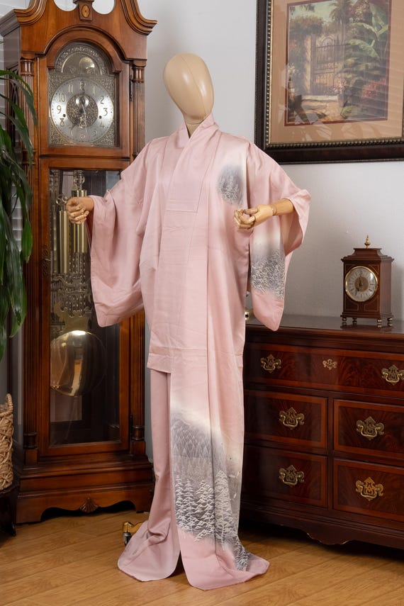 DEAR VANILLA Authentic Traditional Japanese Kimono for Women Vintage Dress Robe Made in Japan Genuine Original KM-0582