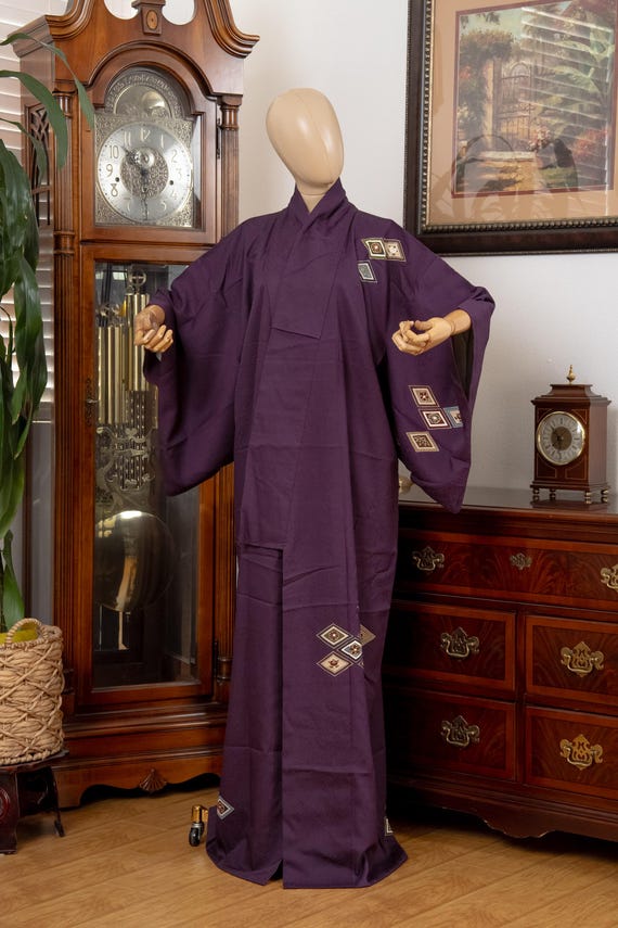 DEAR VANILLA Authentic Traditional Japanese Kimono for Women Vintage Dress Robe Made in Japan Genuine Original KM-0616