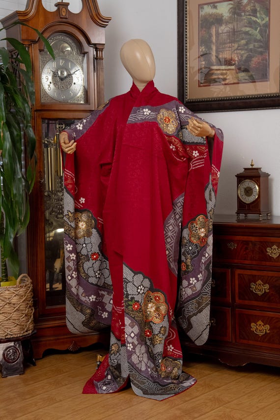 DEAR VANILLA Authentic Traditional Japanese Furisode Kimono for Women Vintage Silk Robe Made in Japan KMF-0305