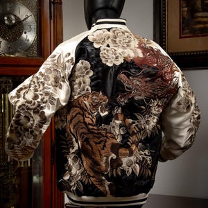 アート・デザイン・音楽 JAPANESE EMBROIDERED JACKETS VOL.1 il_fullxfull.5859913500_5ku4.jpg