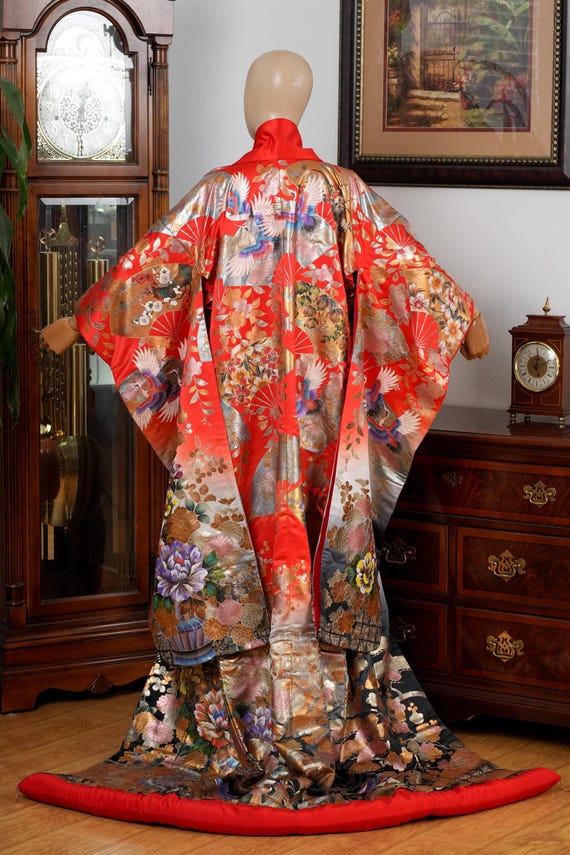 DEAR VANILLA Authentic Traditional Japanese Uchikake Wedding