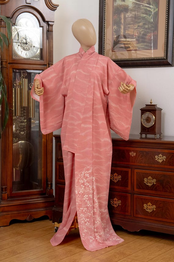 DEAR VANILLA Authentic Traditional Japanese Iromuji Kimono for Women Vintage Robe Made in Japan Genuine Original KMI-0176