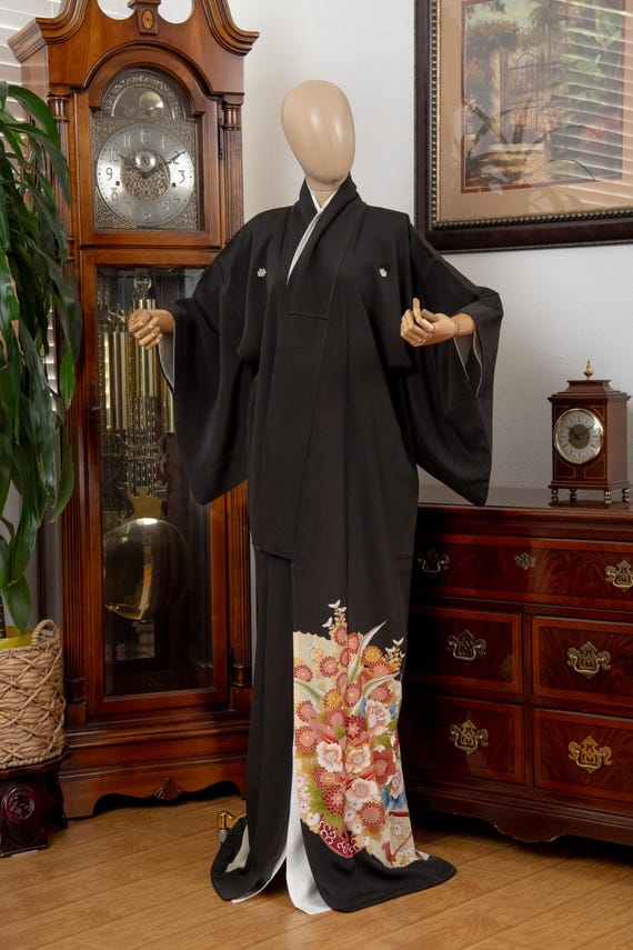 DEAR VANILLA Authentic Traditional Japanese Tomesode Silk Kimono for Women Vintage Robe Made in Japan KMT-0211