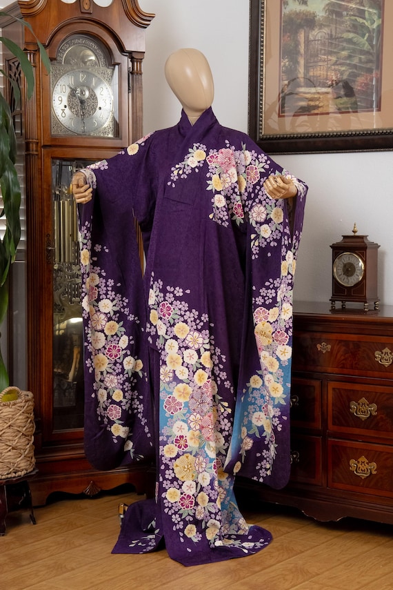 DEAR VANILLA Authentic Traditional Japanese Furisode Kimono for Women Vintage Silk Robe Made in Japan KMF-0317