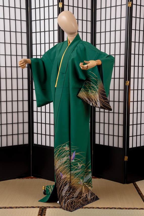 DEAR VANILLA Authentic Traditional Japanese Kimono for Women Vintage Dress Robe Made in Japan Genuine Original KM-0635