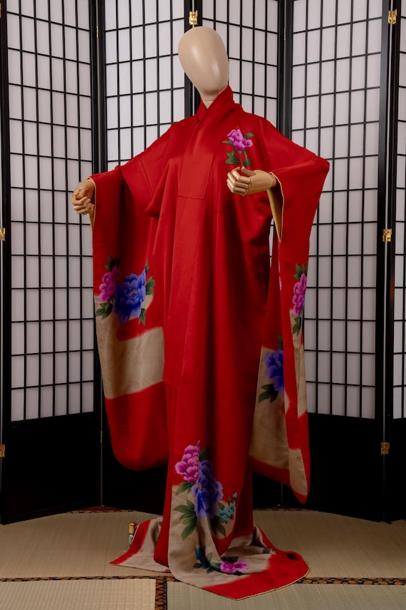 DEAR VANILLA Authentic Traditional Japanese Furisode Kimono for Women Vintage Silk Robe Made in Japan KMF-0337