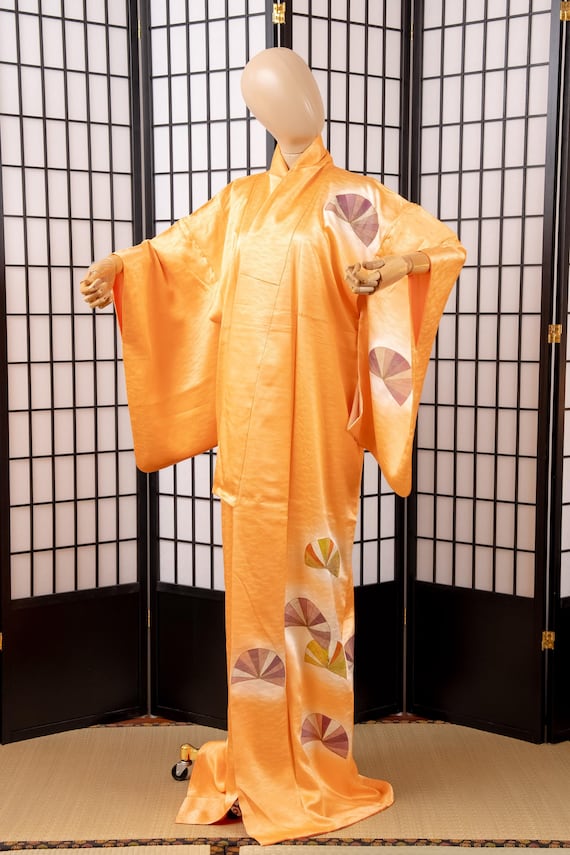 DEAR VANILLA Authentic Traditional Japanese Homongi Kimono for Women Vintage Silk Robe Made in Japan KMH-0139