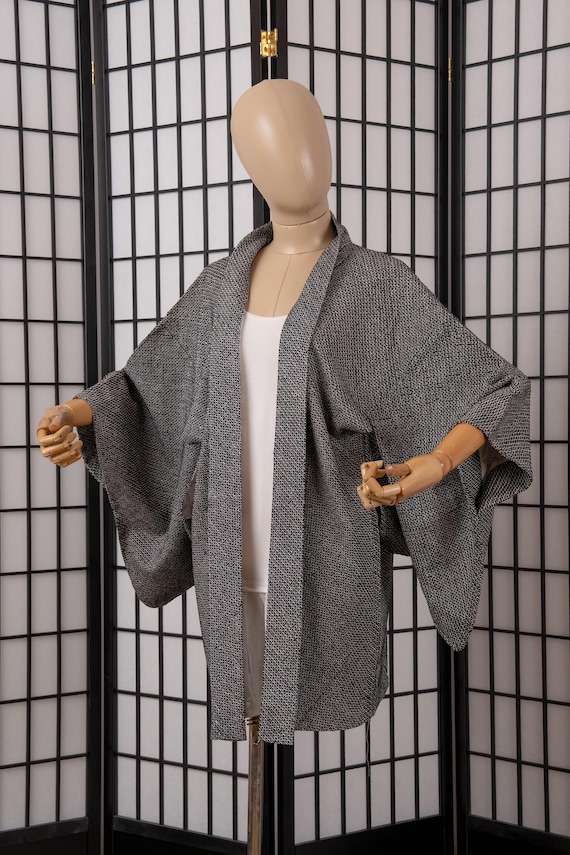 DEAR VANILLA Authentic Japanese Haori for Women Traditional Kimono Jacket Vintage Made in Japan HA-0471