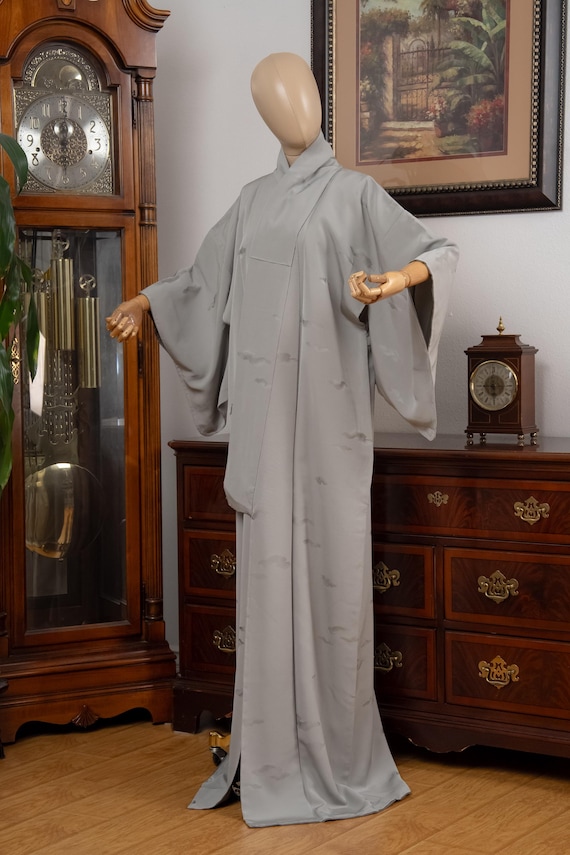 DEAR VANILLA Authentic Traditional Japanese Iromuji Kimono for Women Vintage Robe Made in Japan Genuine Original KMI-0196