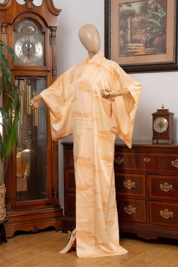 DEAR VANILLA Authentic Traditional Japanese Kimono for Women Vintage Dress Robe Made in Japan Genuine Original KM-0644
