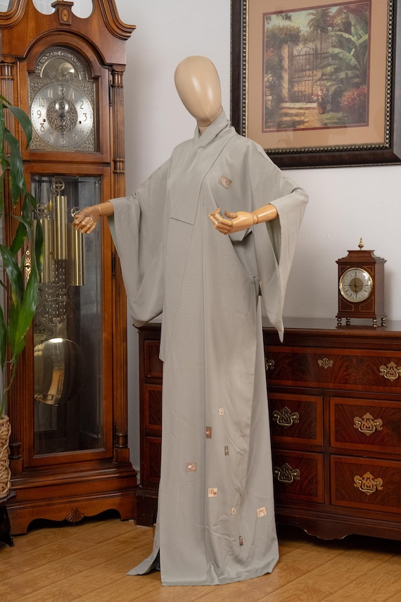 DEAR VANILLA Authentic Traditional Japanese Kimono for Women Vintage Dress Robe Made in Japan Genuine Original KM-0647