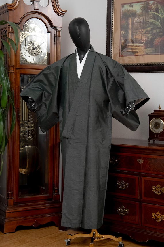 DEAR VANILLA Authentic Vintage Traditional Men's Kimono Japanese Robe Gown Samurai Made in Japan MKM-0227
