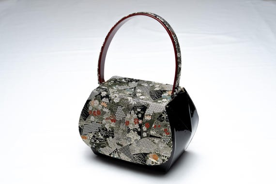 DEAR VANILLA Authentic Japanese Kimono Enamel Purse Handbag Vintage Made in Japan PU-0337